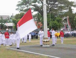 Berlangsung Khidmat, Ini Pesan Bupati Majene Saat Jadi Inspektur Upacara HUT RI ke-80