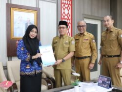 Pemprov Sulbar Serahkan SK CPNS Lulusan STTD, Perkuat SDM Transportasi Daerah