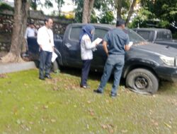Pastikan Proses Penjualan Aset Transparan, PUPR Sulbar Lakukan Pengecekan Kendaraan Bersama Tim Terkait