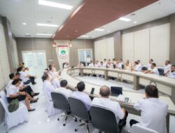 Rapat Strategis Pemprov Sulbar: Gubernur SDK Tekankan Sinergi OPD dan Respons Isu Nasional